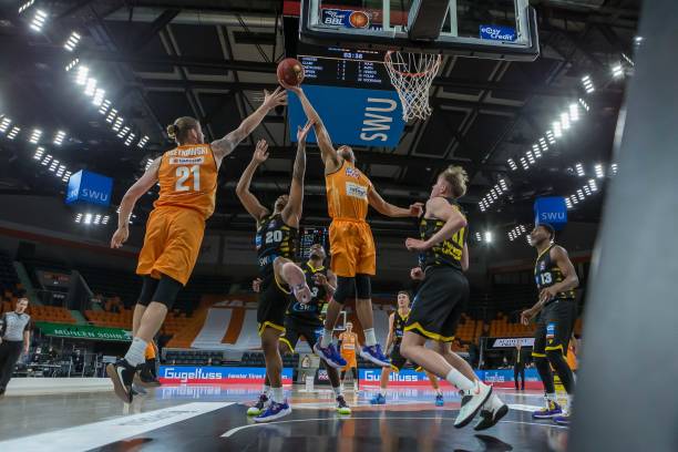 厚度和战术 厚度和战术