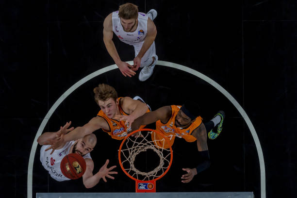 的顶级前锋 的顶级前锋